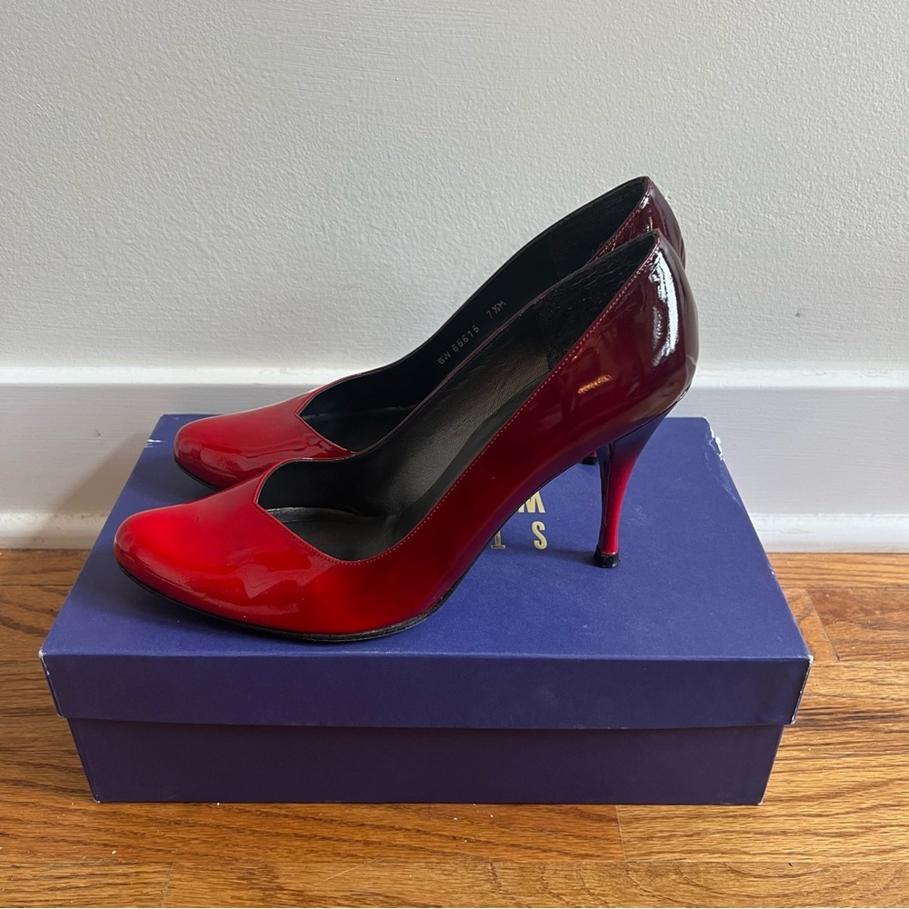 Stuart Weitzman “Daisy” Patent Leather Red Ombré Pumps- Size 7.5